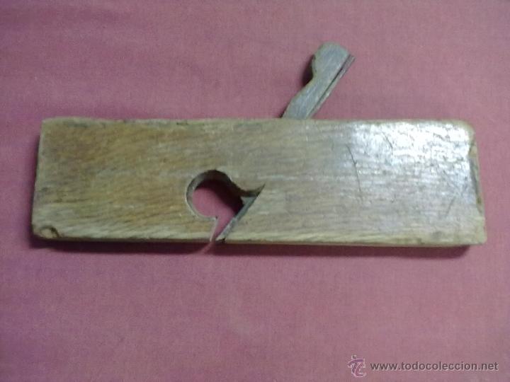 Antig&uuml;edades: CEPILLO ESTRECHO CARPINTERIA - Foto 1