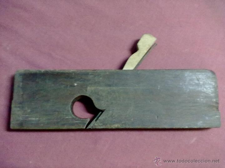 Antig&uuml;edades: CEPILLO ESTRECHO EBANISTERIA - Foto 1