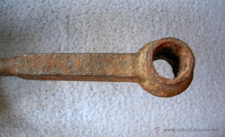 Antig&uuml;edades: ANTIGUO Y LARGO BERBIQU&Iacute; DE 39 CMS. TALADRO. - Foto 4