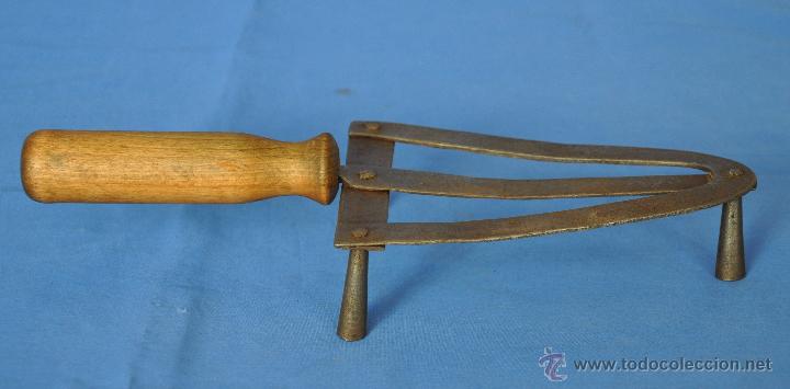 Antig&uuml;edades: Reposa-plancha. - Foto 2