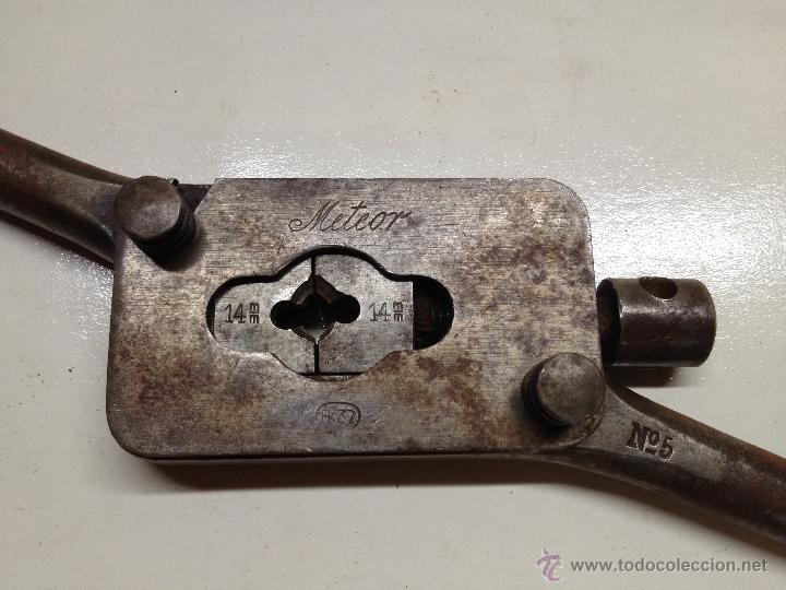 Antig&uuml;edades: ANTIGUA LLAVE PARA HACER ROSCAS (C) - Foto 2