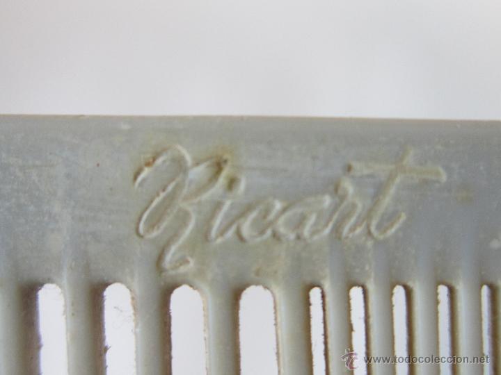 Antig&uuml;edades: PEINE DE PLASTICO ANTIGUO RICARD - Foto 2