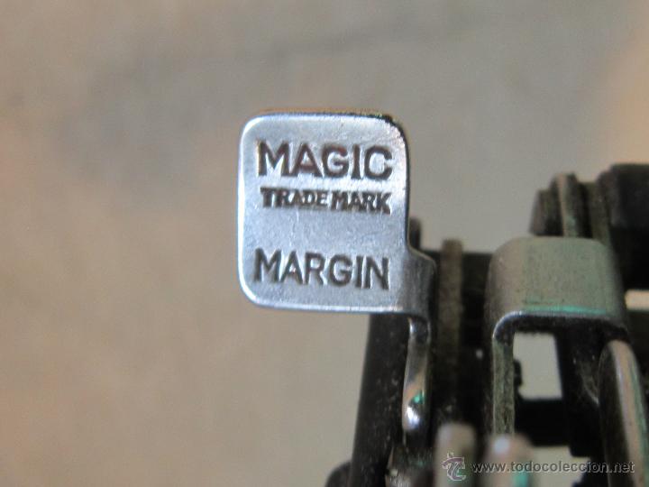Antig&uuml;edades: MAQUINA DE ESCRIBIR ROYAL MAGIC MARGIN 1937 - Foto 5