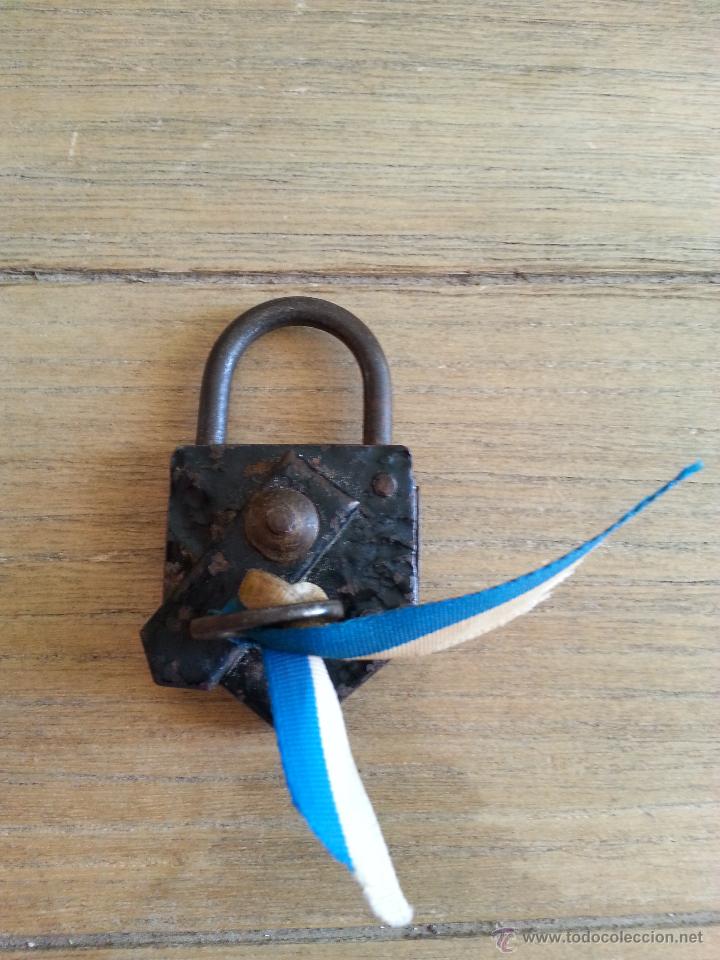 Antig&uuml;edades: ANTIGUO CANDADO DE HIERRO CON LLAVE - Foto 1