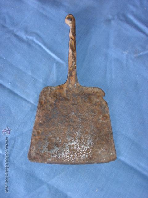 Antig&uuml;edades: Antiqu&iacute;sima herramienta de forja, mango en espiral. - Foto 2