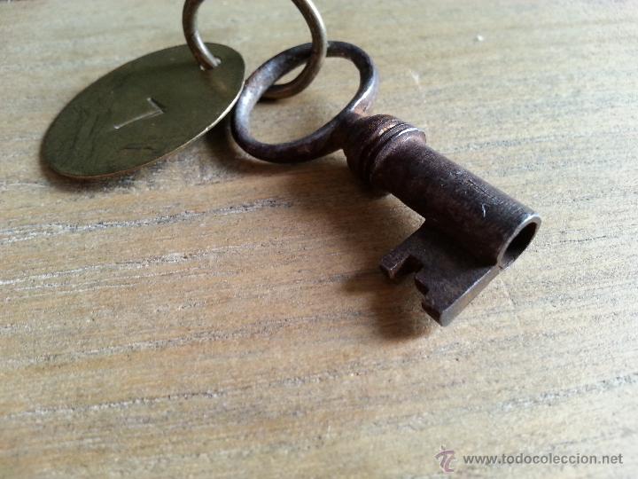 Antig&uuml;edades: ANTIGUA LLAVE DE FORJA 4 CM - Foto 3