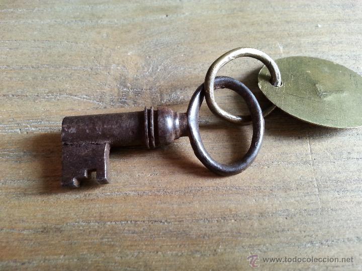Antig&uuml;edades: ANTIGUA LLAVE DE FORJA 4 CM - Foto 4