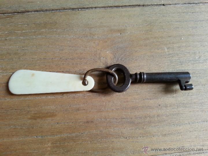 Antig&uuml;edades: ANTIGUA LLAVE DE FORJA 5 CM - Foto 2