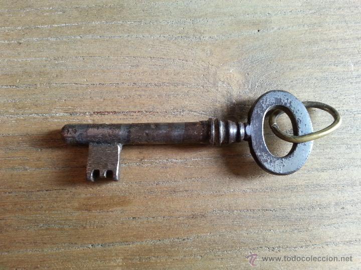 Antig&uuml;edades: ANTIGUA LLAVE DE FORJA 7 CM. - Foto 2