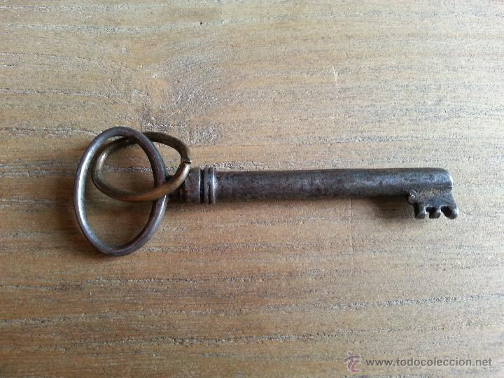 Antig&uuml;edades: ANTIGUA LLAVE DE FORJA 7 CM - Foto 1