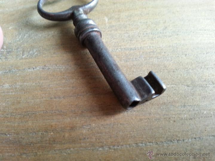 Antig&uuml;edades: ANTIGUA LLAVE DE FORJA 5.70 CM - Foto 2