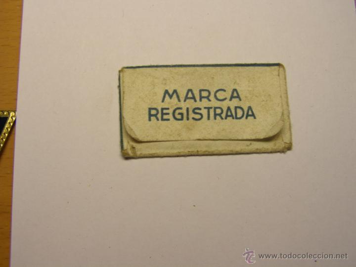 Antig&uuml;edades: Hoja de afeitar marca CISNE. - Foto 2