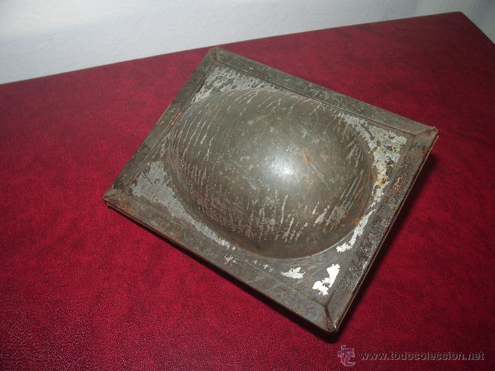 Antig&uuml;edades: MOLDE HUEVO de Chocolate. - Foto 2