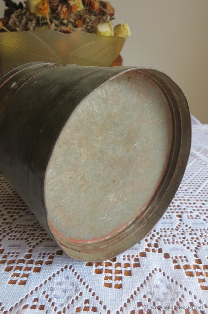 Antig&uuml;edades: medida para liquidos de doble litro - Foto 4