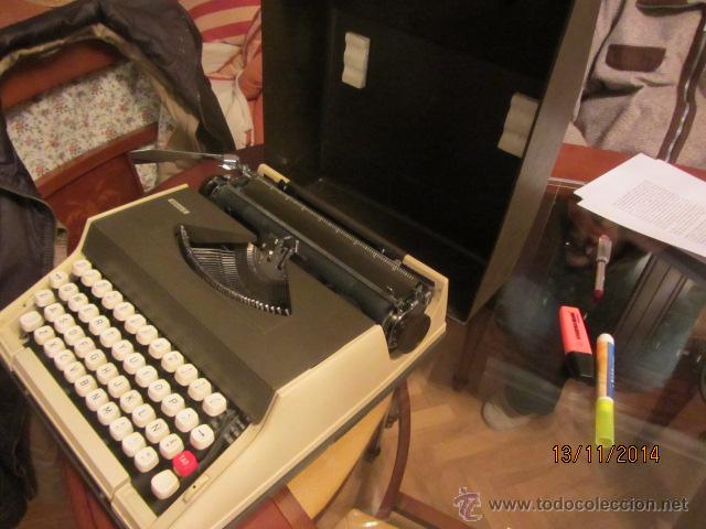 Antig&uuml;edades: antigua maquina de escribir - Foto 3