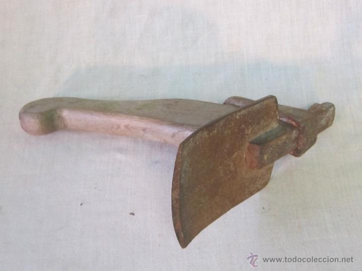 Antig&uuml;edades: AZUELA ANTIGUA DE CARPINTERO - Foto 2