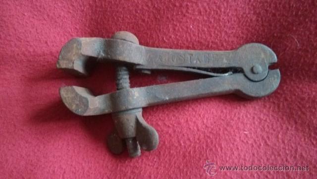 Antig&uuml;edades: ANTIGUO TORNO 15cm - Foto 2