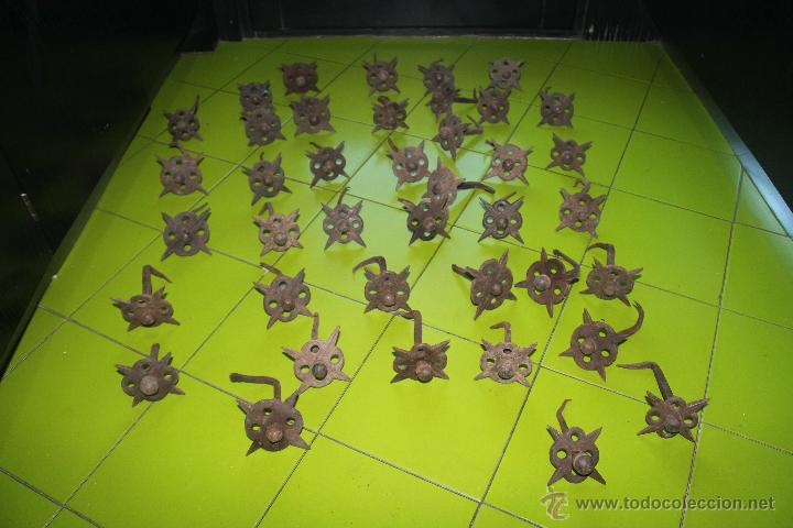 Antig&uuml;edades: Clavos de Forja para Port&oacute;n - Foto 1