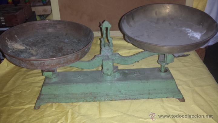 Antig&uuml;edades: BASCULA - Foto 1