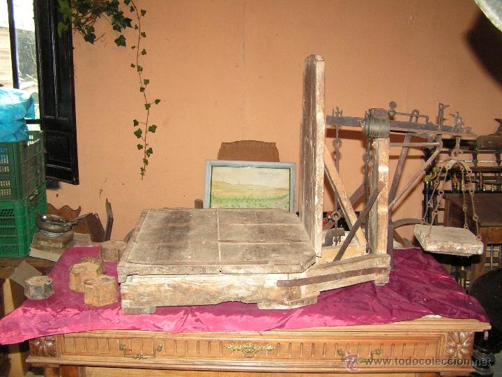 Antig&uuml;edades: B&aacute;scula Rara muy antigua - Foto 1