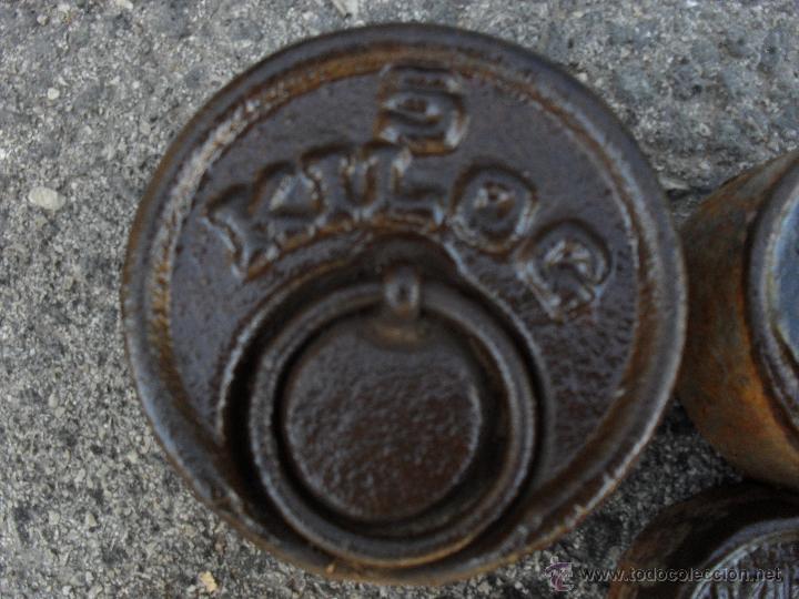 Antig&uuml;edades: JUEGO DE CINCO PESAS DE HIERRO ,NUMERO 2 - Foto 2