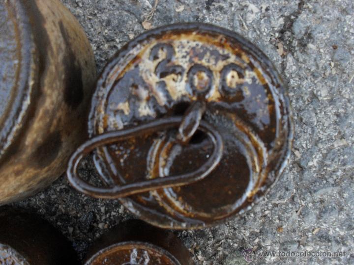 Antig&uuml;edades: JUEGO DE CUARTO PESAS DE HIERRO , NUMERO 3 - Foto 3