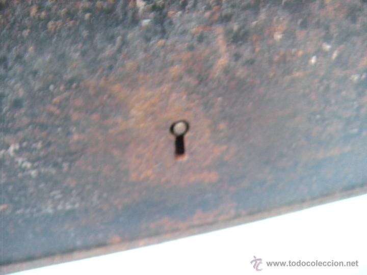 Antig&uuml;edades: ANTIGUA CAJA DE CAUDALES - Foto 3