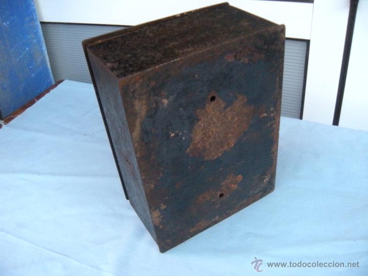 Antig&uuml;edades: ANTIGUA CAJA DE CAUDALES - Foto 5