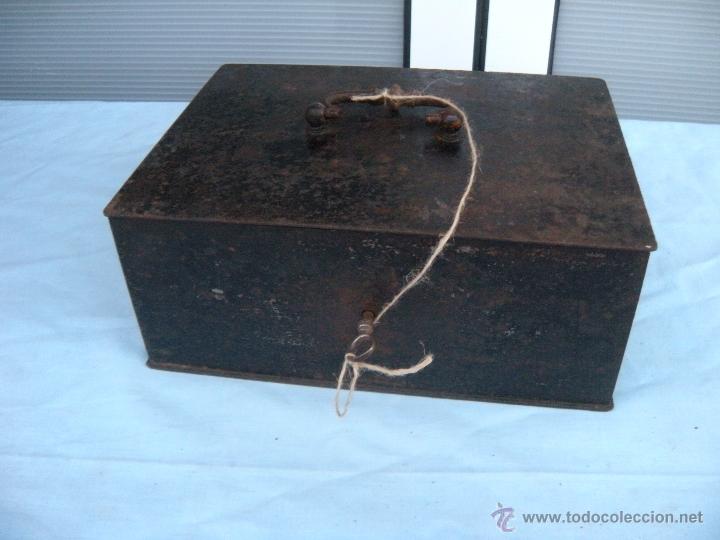 Antig&uuml;edades: ANTIGUA CAJA DE CAUDALES - Foto 10