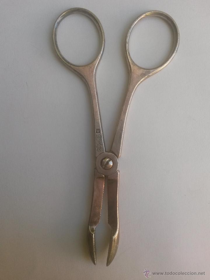 Antig&uuml;edades: Pinza tijera de 11,3 cms - Foto 1