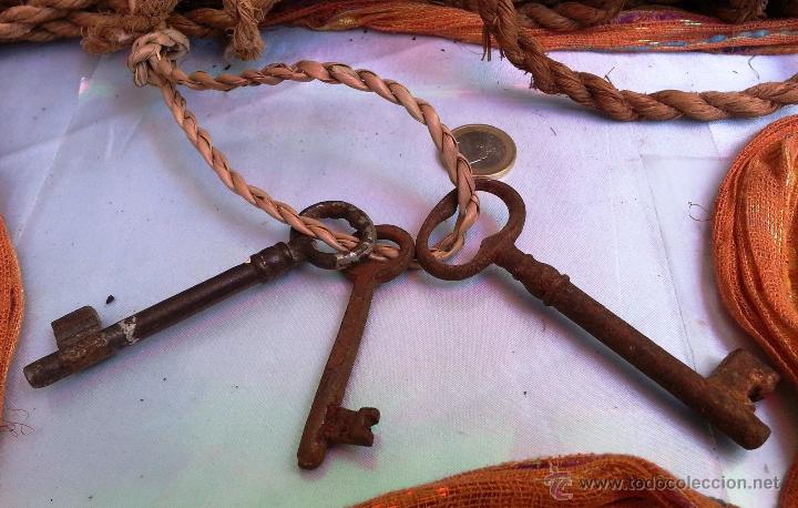 Antig&uuml;edades: COLECCI&Oacute;N DE VIEJAS LLAVES ORIGINALES. - Foto 1