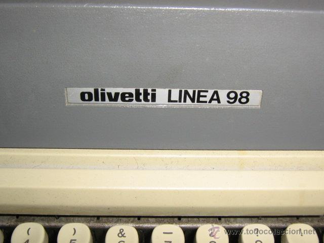 Antig&uuml;edades: Maquina de escribir marca OLIVETTI modelo LINEA 98 - Foto 2