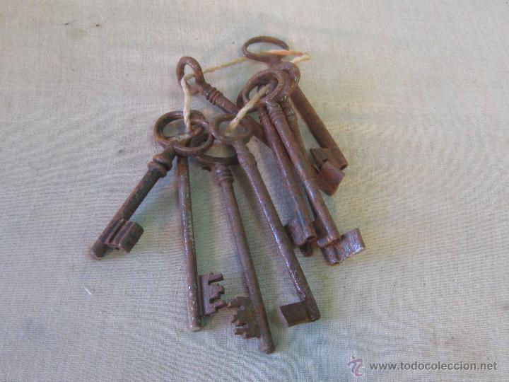 Antig&uuml;edades: LOTE DE LLAVES - Foto 1