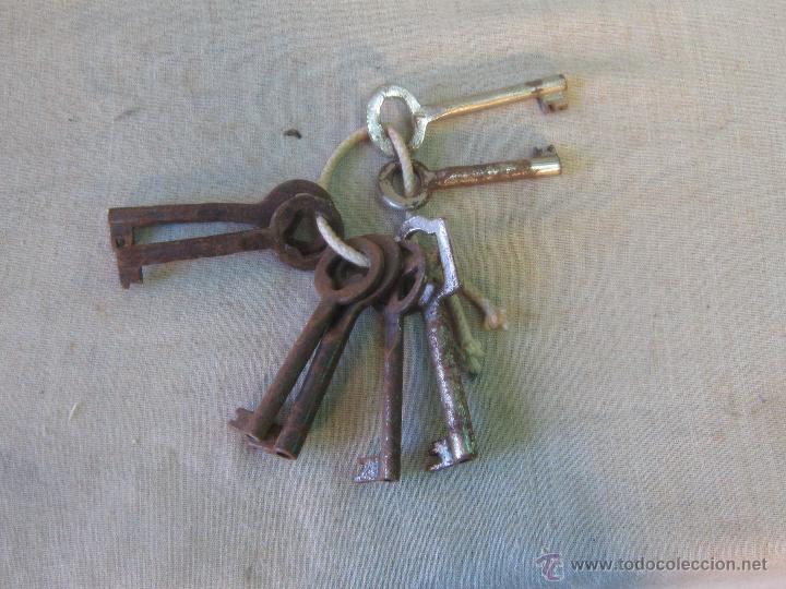 Antig&uuml;edades: LOTE DE LLAVES - Foto 1