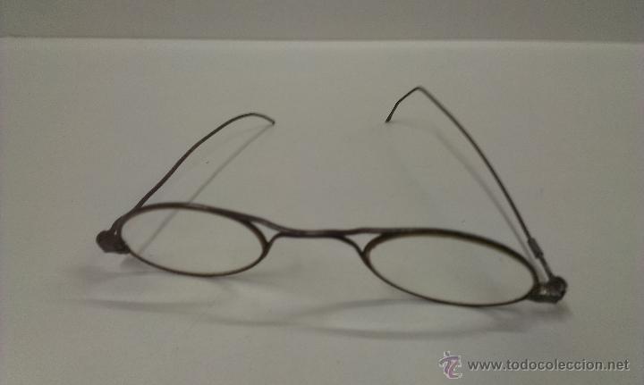 Antig&uuml;edades: MUY ANTIGUAS GAFAS . FUNDA DE MADERA ORIGINAL - Foto 2