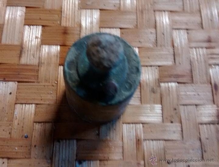Antig&uuml;edades: Pesa de 100 gramos, de bronce - Foto 1