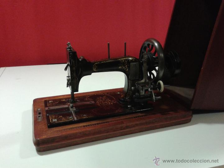 Antig&uuml;edades: M&aacute;quina de coser Frister&Rossmann - Foto 1