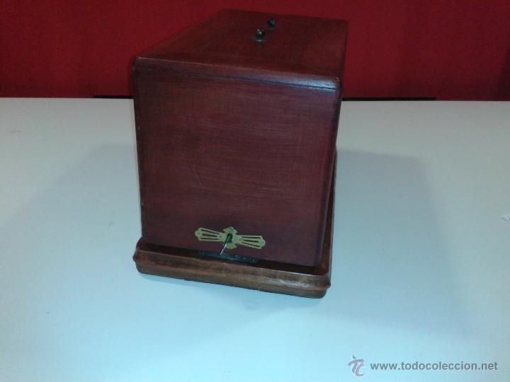 Antig&uuml;edades: M&aacute;quina de coser Frister&Rossmann - Foto 4