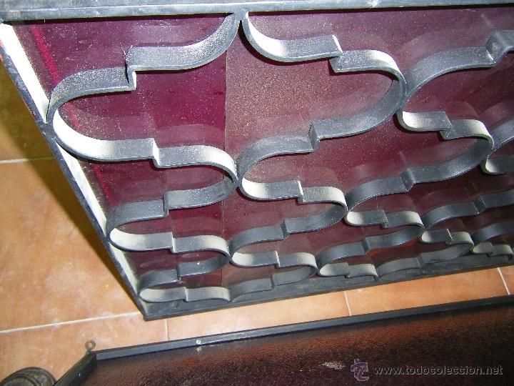Antig&uuml;edades: PUERTA DOS HOJAS CON ADORNOS DE FORJA - Foto 3