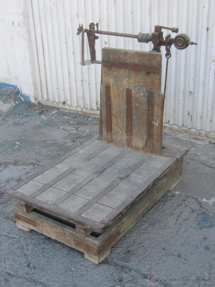 Antig&uuml;edades: BASCULA ANTIGUA - Foto 8