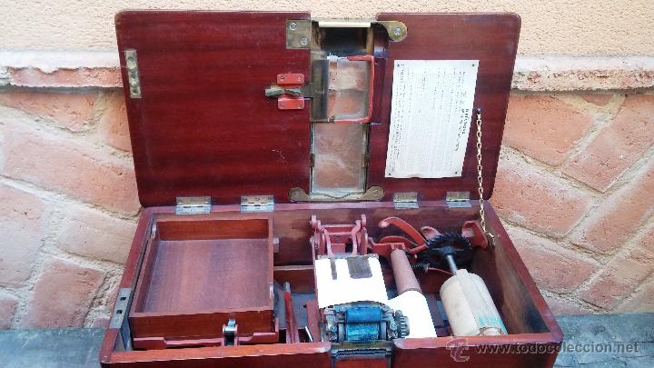 Antig&uuml;edades: Registradora de madera y bronce - Foto 13