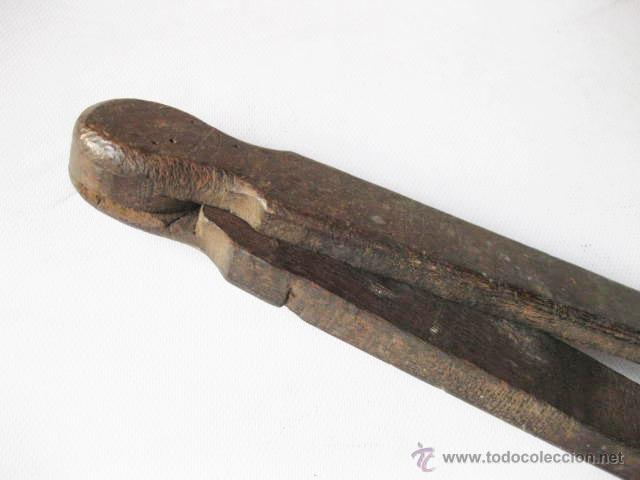 Antig&uuml;edades: COMPAS DE MADERA PARA ENSE&Ntilde;ANZA O ESCUELA DE 53 CENTIMETROS DE LARGO - Foto 2