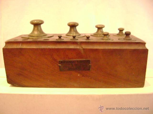 Antig&uuml;edades: CAJA CON PESAS - Foto 1