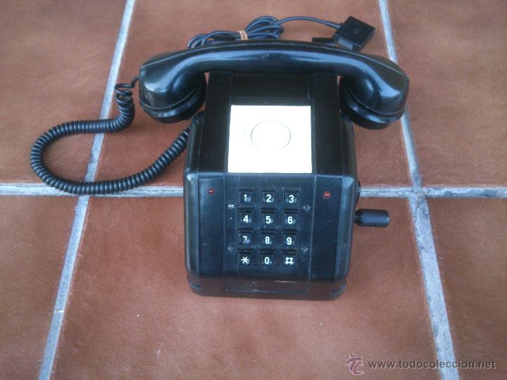Tel&eacute;fonos: Tel&eacute;fono antiguo de Baquelita con Manivela. - Foto 1