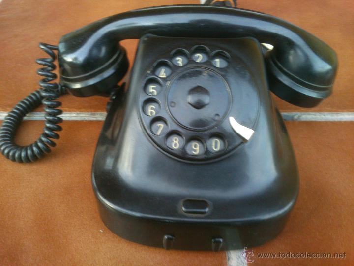 Tel&eacute;fonos: Tel&eacute;fono antiguo de Baquelita 1965. - Foto 2