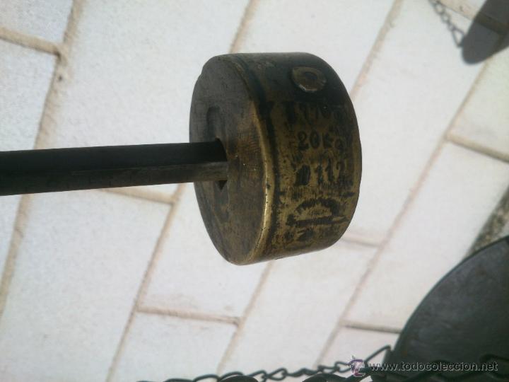 Antig&uuml;edades: MAGNIFICA BALANZA ROMANA DE PLATO Y GANCHO - Foto 5