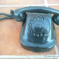 Teléfonos: TELÉFONO ANTIGUO DE BAQUELITA 1960.. Lote 48166880