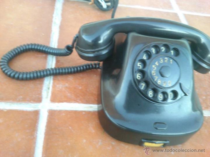 Tel&eacute;fonos: Tel&eacute;fono antiguo de Baquelita 1965. - Foto 3