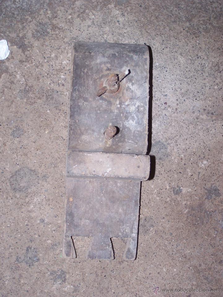 Antig&uuml;edades: Tornillo de madera - Foto 2