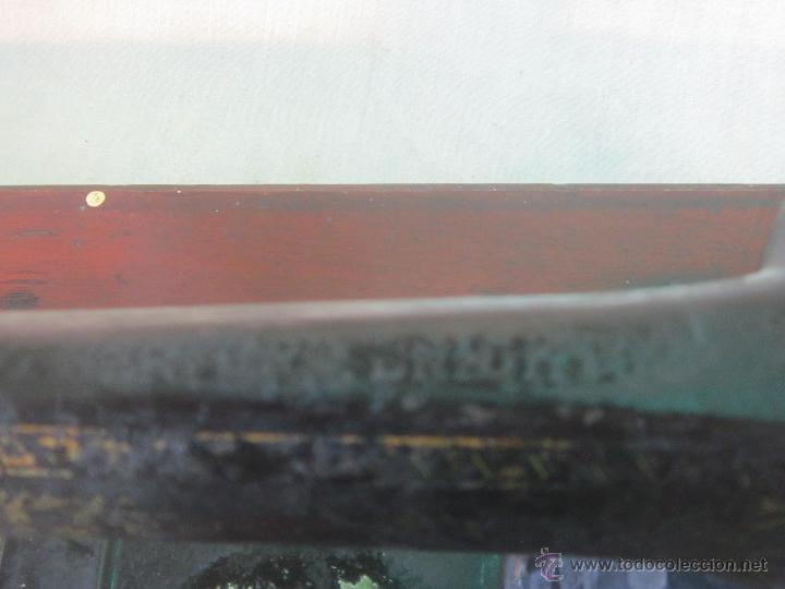 Antig&uuml;edades: maquina antigua de coser - Foto 15